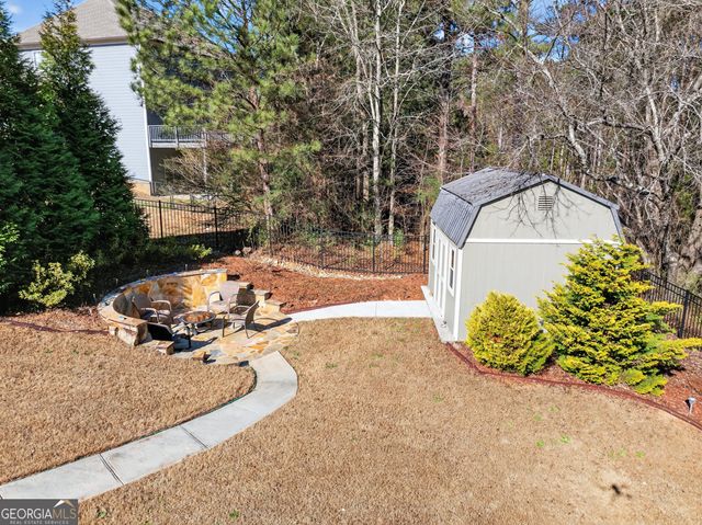 1393 Silver Thorne Court, Loganville, GA 30052