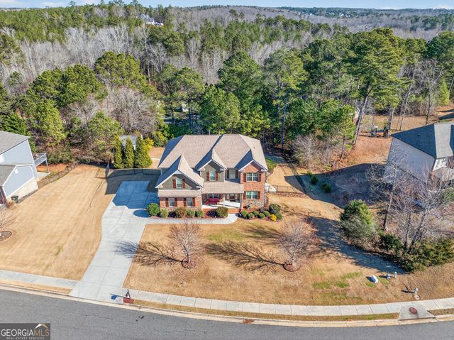 1393 Silver Thorne Court, Loganville, GA 30052