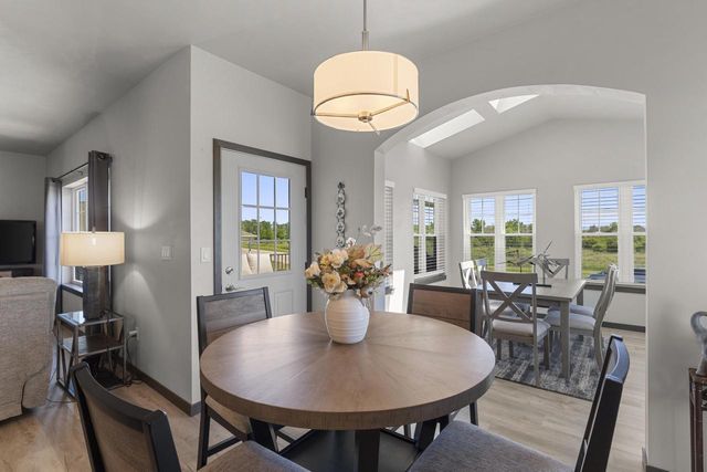 525 Mapleleaf COURT, Manitowoc, WI 54220