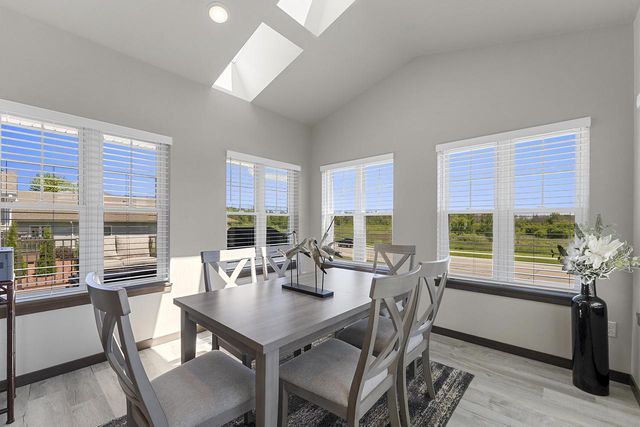 525 Mapleleaf COURT, Manitowoc, WI 54220