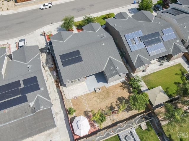 5913 Hawthorn Tree Lane, Bakersfield, CA 93313