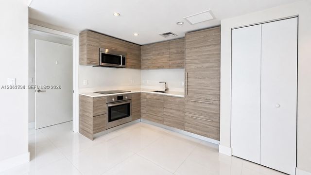 1300 S Miami Avenue 3407, Miami, FL 33130