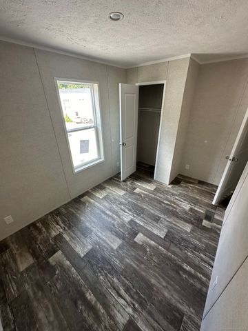 435 High Street #26, Groton, CT 06340