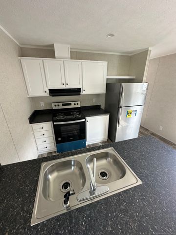 435 High Street #26, Groton, CT 06340
