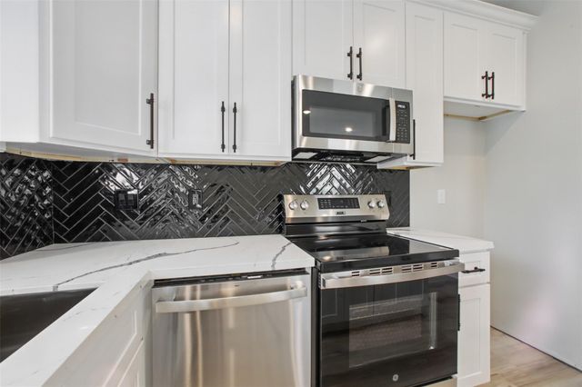 4719 Mallow Street A, Houston, TX 77033