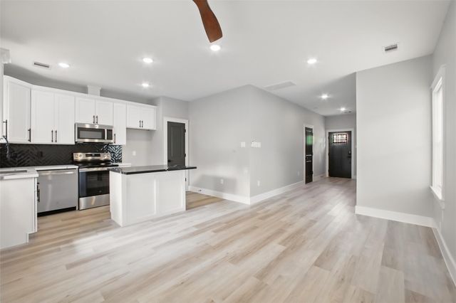 4719 Mallow Street A, Houston, TX 77033