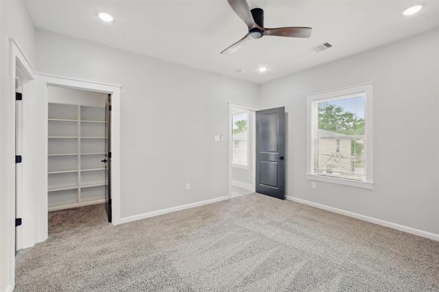 4719 Mallow Street A, Houston, TX 77033