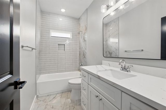 4719 Mallow Street A, Houston, TX 77033