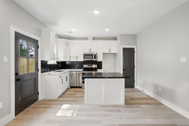 4719 Mallow Street A, Houston, TX 77033