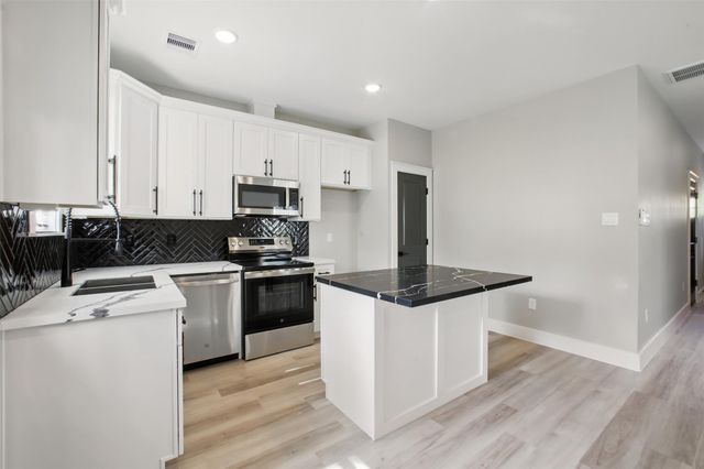 4719 Mallow Street A, Houston, TX 77033