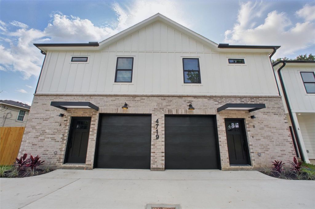 4719 Mallow Street A, Houston, TX 77033