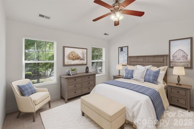 336 Doughton Lane, Charlotte, NC 28217