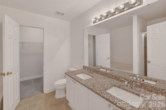 336 Doughton Lane, Charlotte, NC 28217