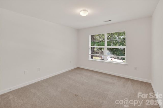 336 Doughton Lane, Charlotte, NC 28217