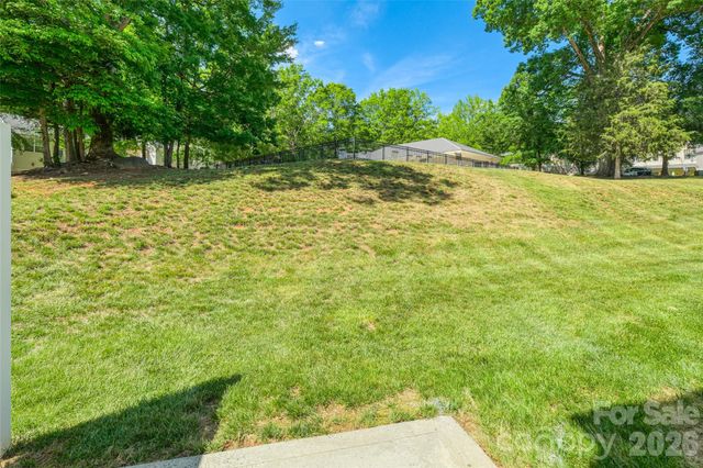 336 Doughton Lane, Charlotte, NC 28217