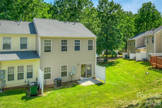 336 Doughton Lane, Charlotte, NC 28217