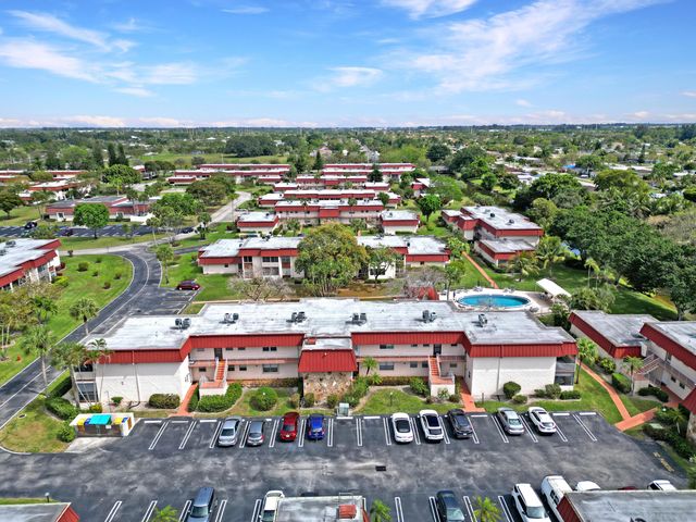 12022 W Greenway Drive 206, Royal Palm Beach, FL 33411