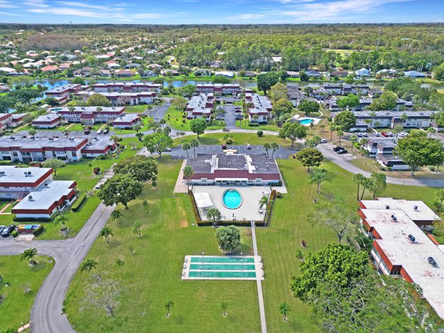 12022 W Greenway Drive 206, Royal Palm Beach, FL 33411