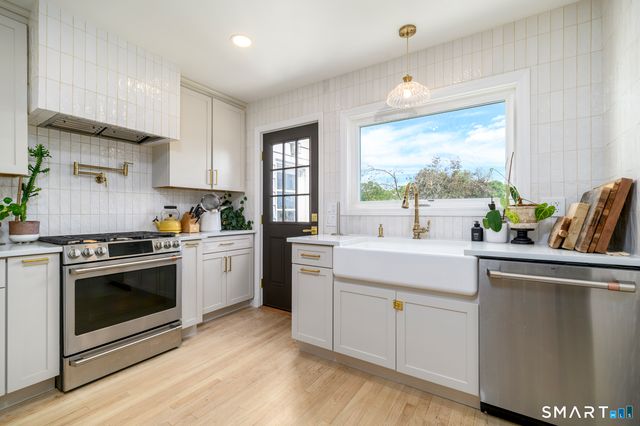 136 Alton Road, Stamford, CT 06906