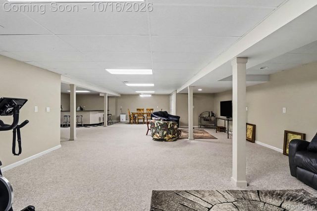 57836 Kaczmarek Drive, Washington Township, MI 48094