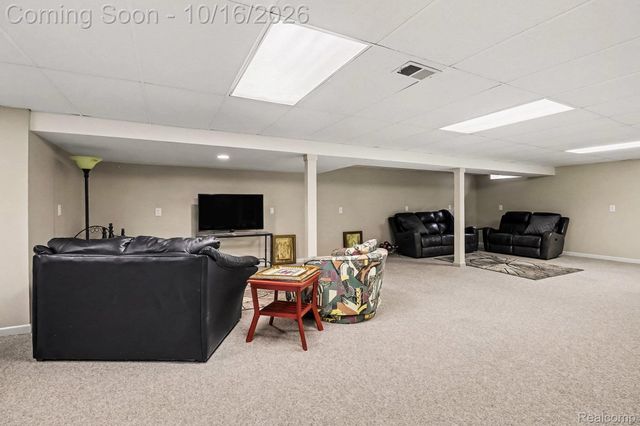 57836 Kaczmarek Drive, Washington Township, MI 48094