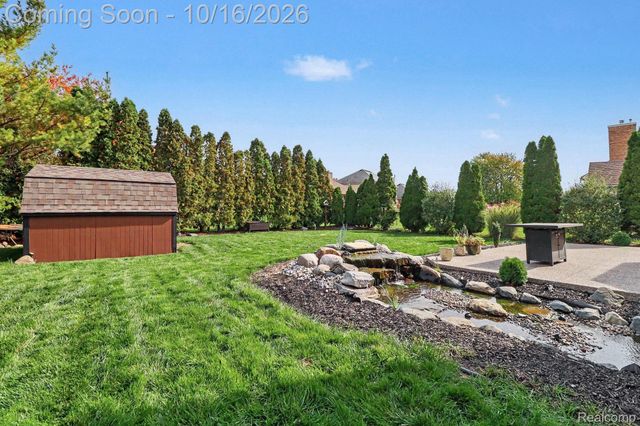 57836 Kaczmarek Drive, Washington Township, MI 48094
