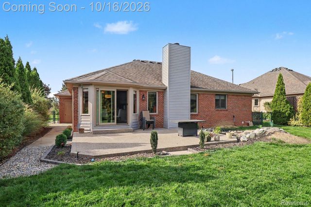 57836 Kaczmarek Drive, Washington Township, MI 48094