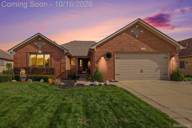 57836 Kaczmarek Drive, Washington Township, MI 48094