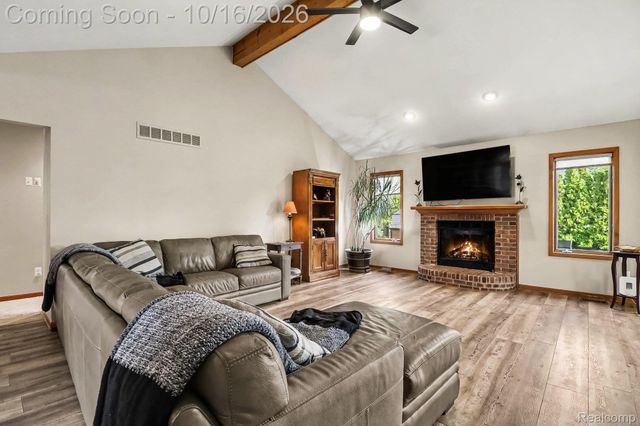 57836 Kaczmarek Drive, Washington Township, MI 48094