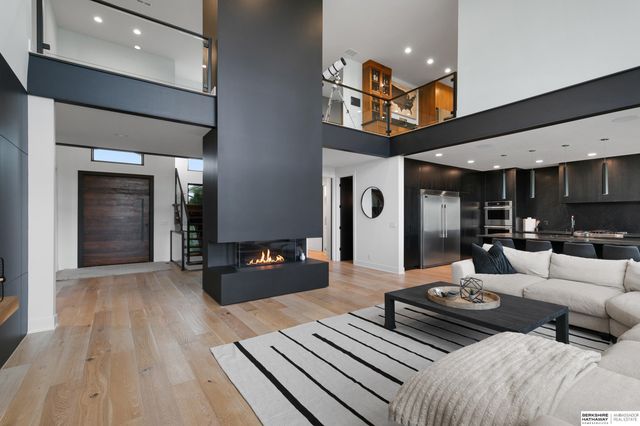 9430 Maricopa Drive, Lincoln, NE 68520