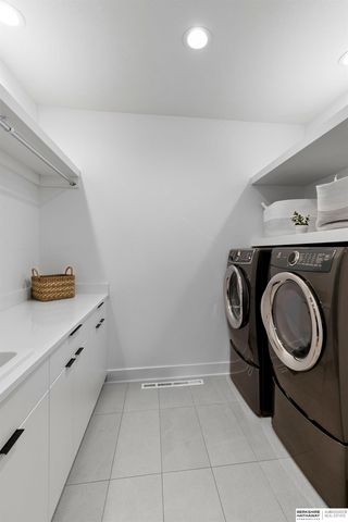 9430 Maricopa Drive, Lincoln, NE 68520