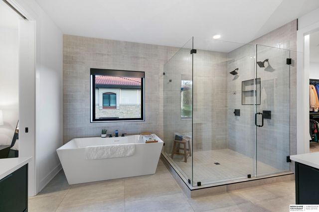 9430 Maricopa Drive, Lincoln, NE 68520