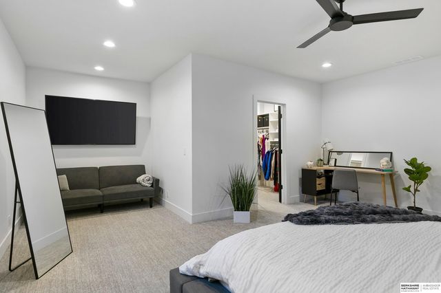 9430 Maricopa Drive, Lincoln, NE 68520