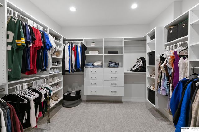 9430 Maricopa Drive, Lincoln, NE 68520