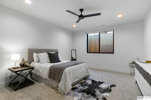 9430 Maricopa Drive, Lincoln, NE 68520