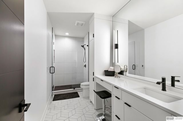 9430 Maricopa Drive, Lincoln, NE 68520