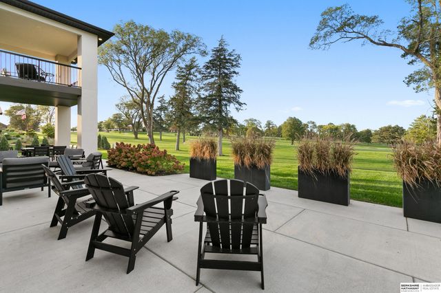 9430 Maricopa Drive, Lincoln, NE 68520