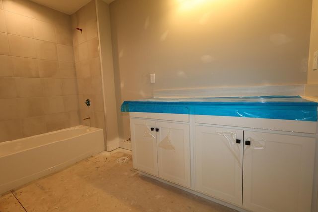 140 Sienna Glenn Drive, Lewis Center, OH 43035