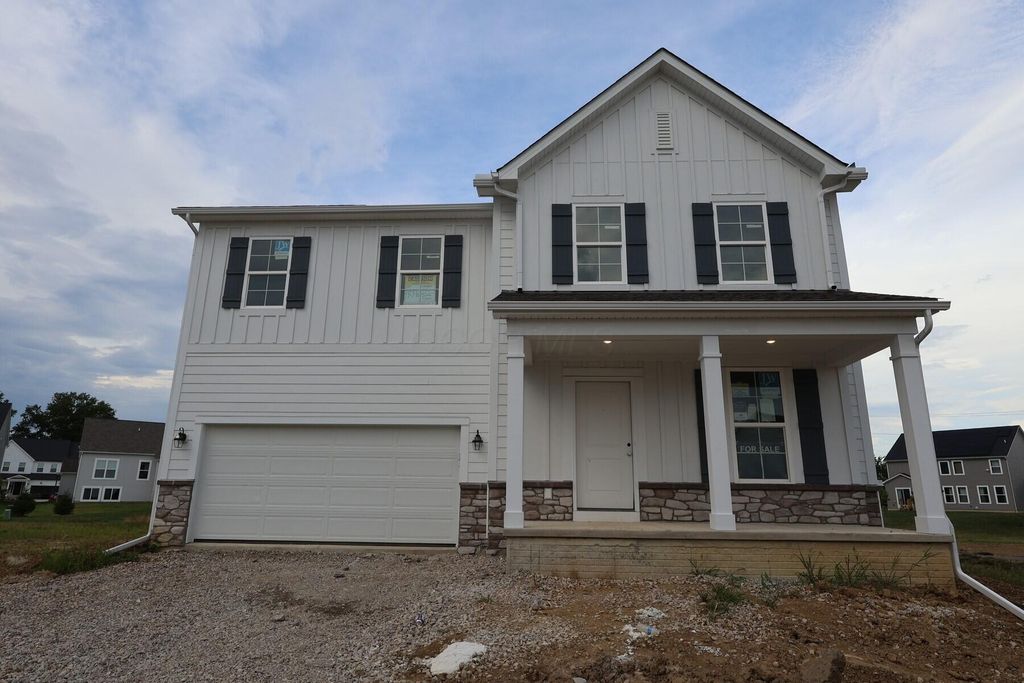 140 Sienna Glenn Drive, Lewis Center, OH 43035