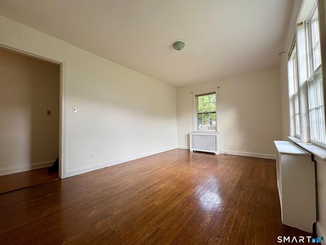 2727 Boston Post Road, Darien, CT 06820