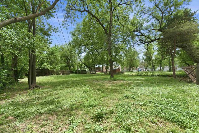 1631 N Fairview, Wichita, KS 67203