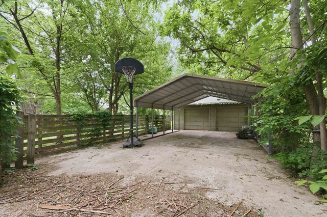 1631 N Fairview, Wichita, KS 67203