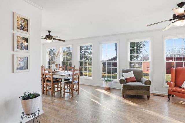 6498 N Mount Pleasant Rd, Greenbrier, TN 37073