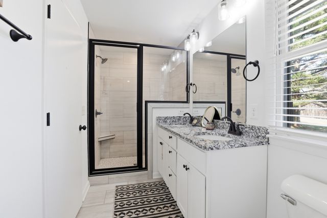 6498 N Mount Pleasant Rd, Greenbrier, TN 37073