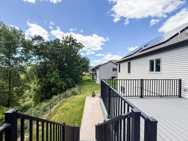 3927 Stone Point Drive NE, Rochester, MN 55906