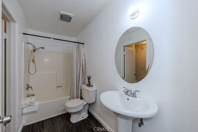 6100 Rugby Avenue 108, Huntington Park, CA 90255