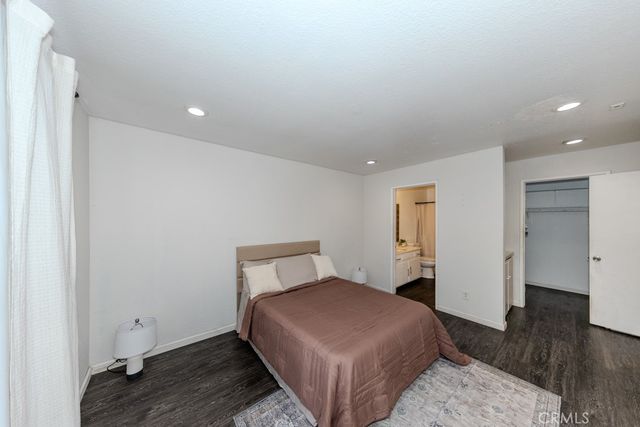 6100 Rugby Avenue 108, Huntington Park, CA 90255