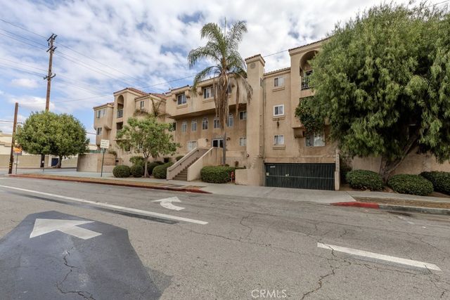 6100 Rugby Avenue 108, Huntington Park, CA 90255