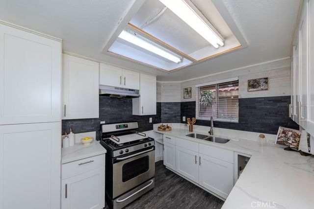 6100 Rugby Avenue 108, Huntington Park, CA 90255