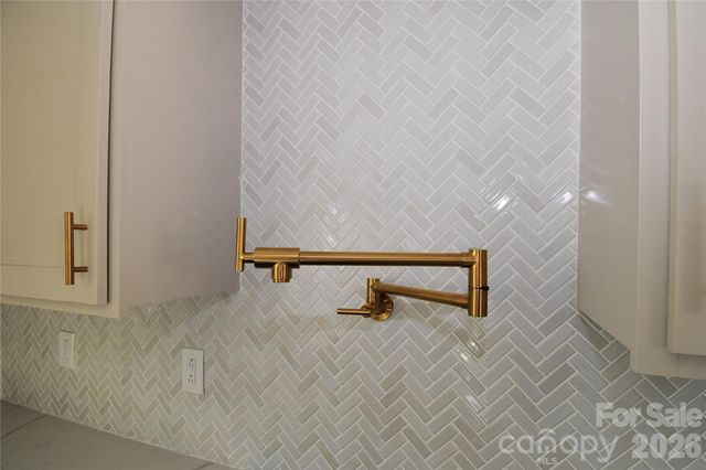 131 Woodrow Avenue, Asheville, NC 28801